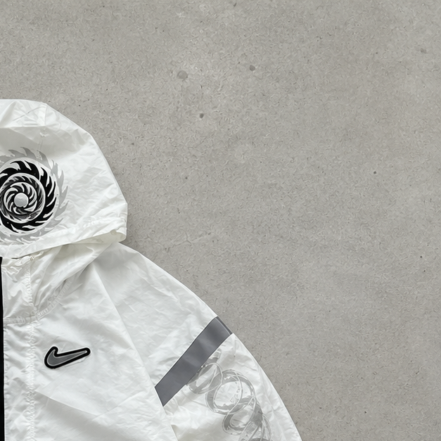 Nike Jacket White Limited (S)