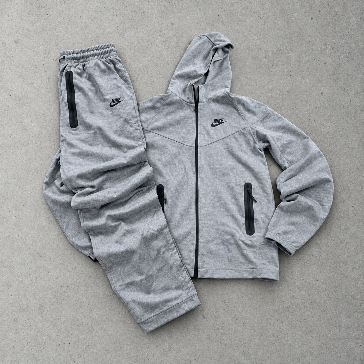 Nike Tracksuit Grey Rare (L)