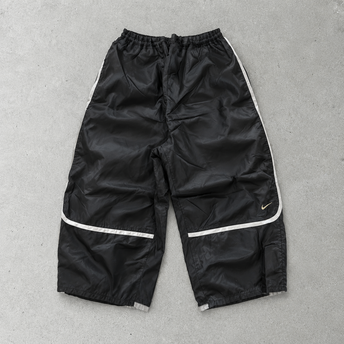 Nike Shorts Schwarz Limited (M)
