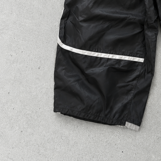 Nike Shorts Schwarz Limited (M)