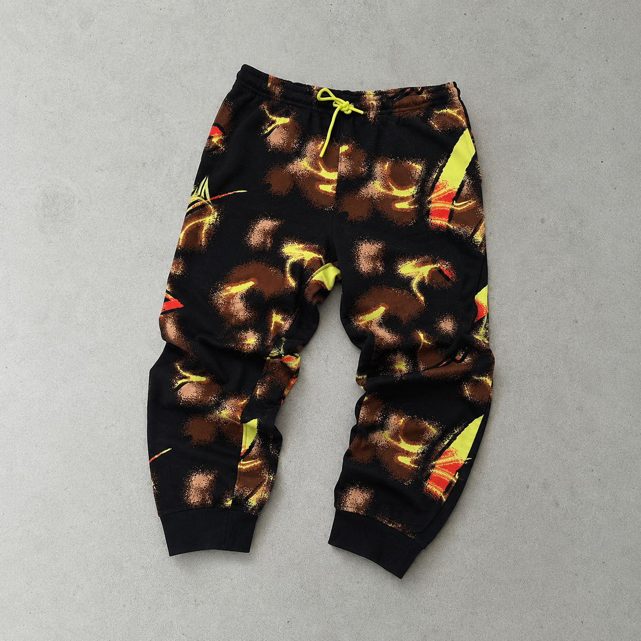 NIKE Track Pants Multi / Black Limited (XL)