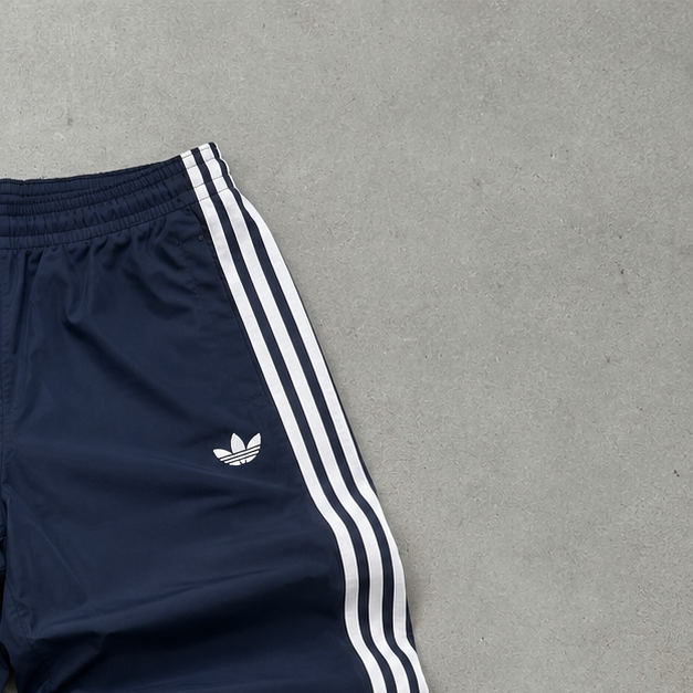 Adidas Pants Marineblau, Weiß Rare (Size M)