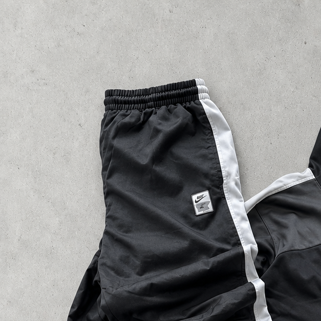 Nike Tracksuit Black Rare (L)