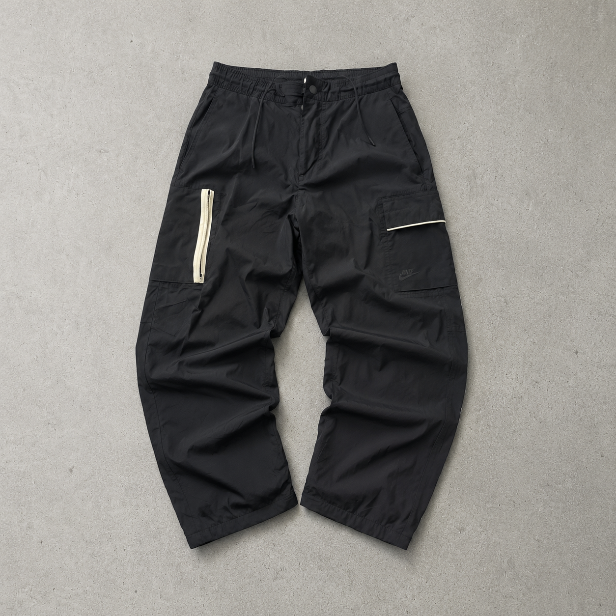 Nike Cargo Pants Schwarz Limited (S)