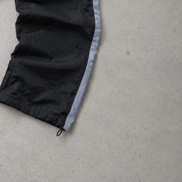 NIKE Pants Black / Grey Limited (XL)