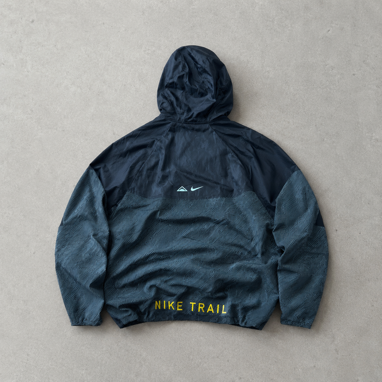 Nike Jacket Black, Red Limited (Size S)