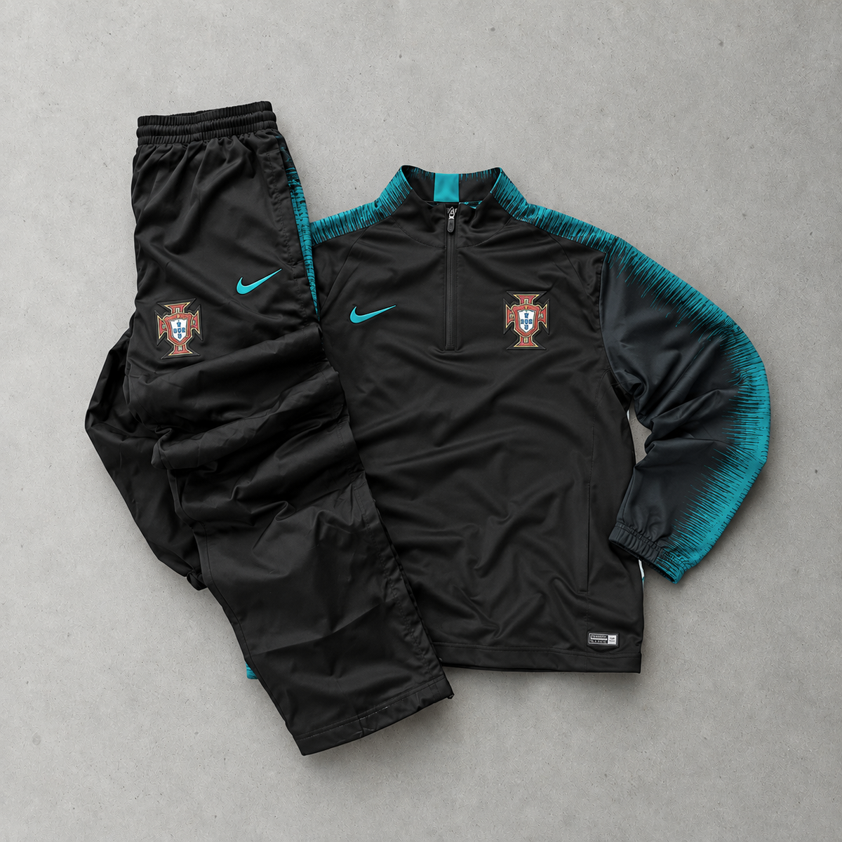 Nike Tracksuit Black Rare (M)