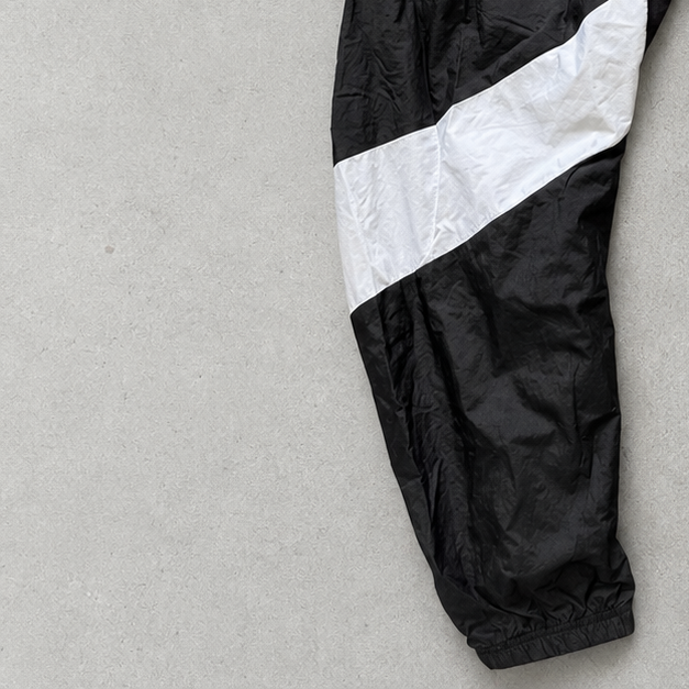 NASA Adidas Track Pants Schwarz Rare (Size S)