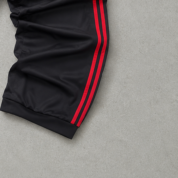 Adidas Pants Schwarz, Rot Rare (S)