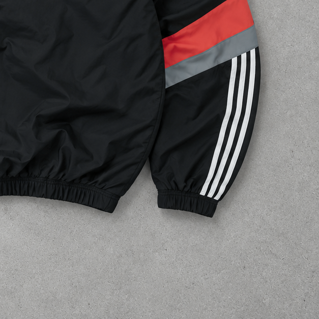 Veste de survêtement Adidas noire rare (S)