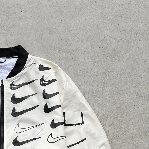 Nike Jacket White Limited (Size M)