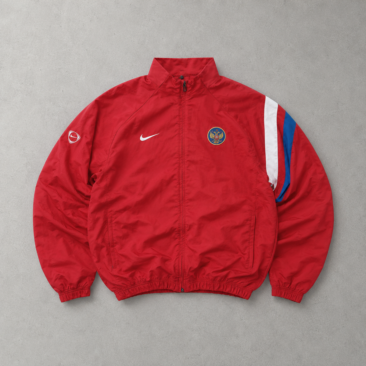 Veste Nike rouge limitée (taille L)