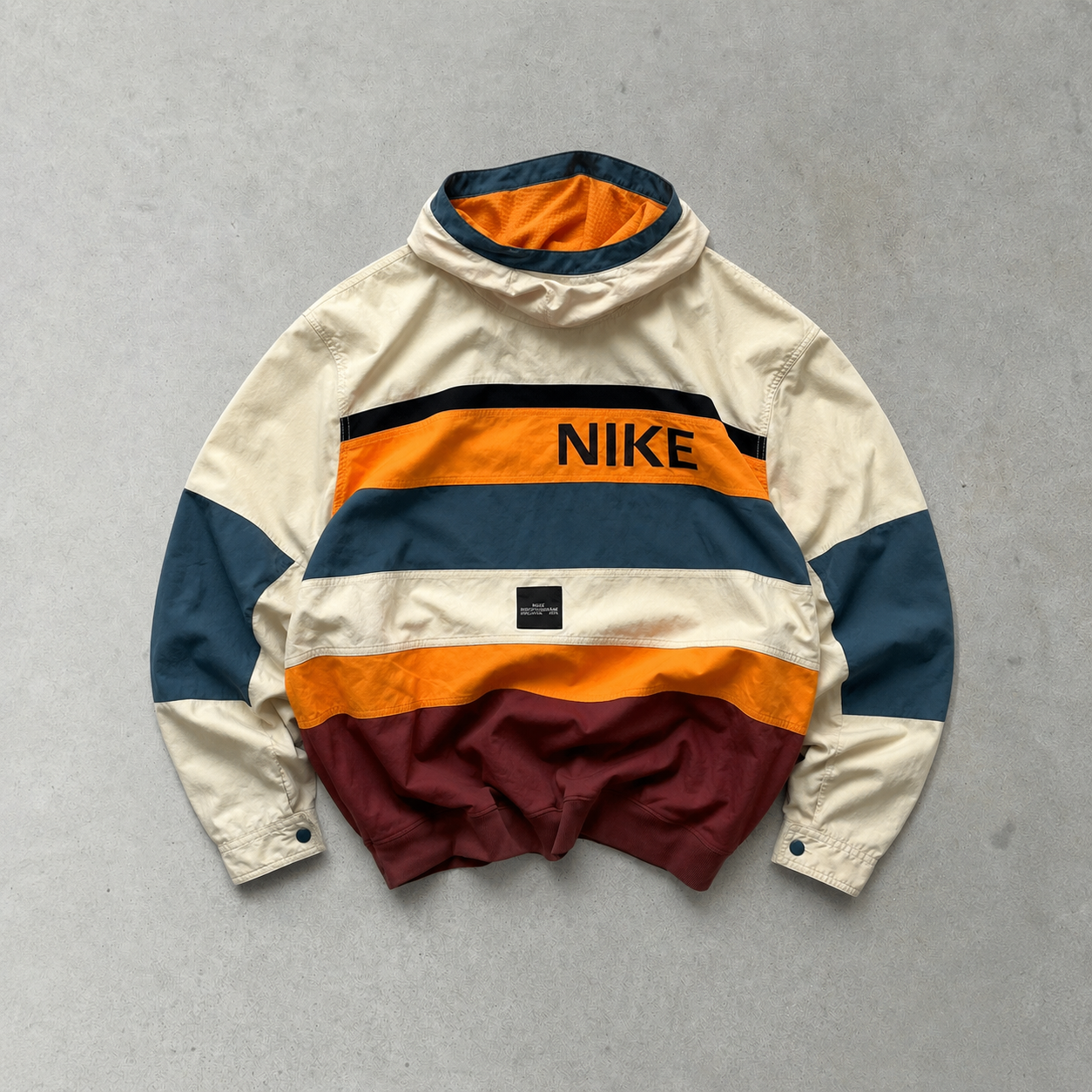 Nike Windbreaker Cream, Orange Rare (XS)