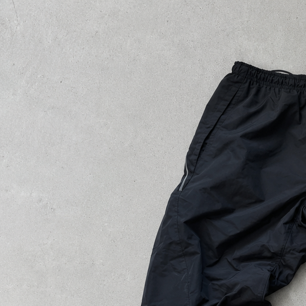 NIKE Cargo Pants Black Limited (XL)