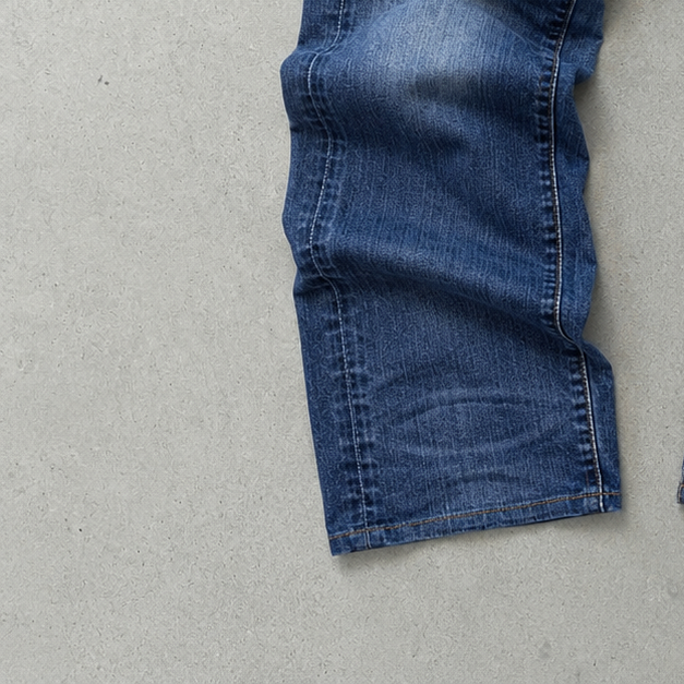 True Religion Jeans Blue Rare (M)