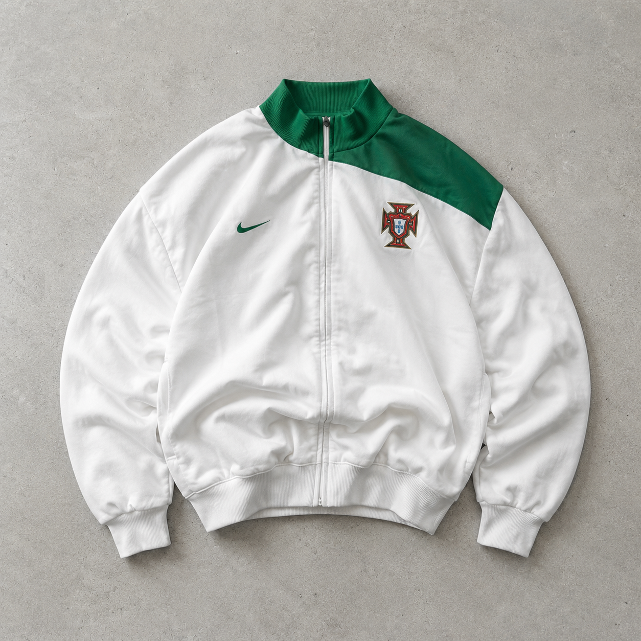 Portugal Vintage Nike Track Jacket White, Green Rare (XL)