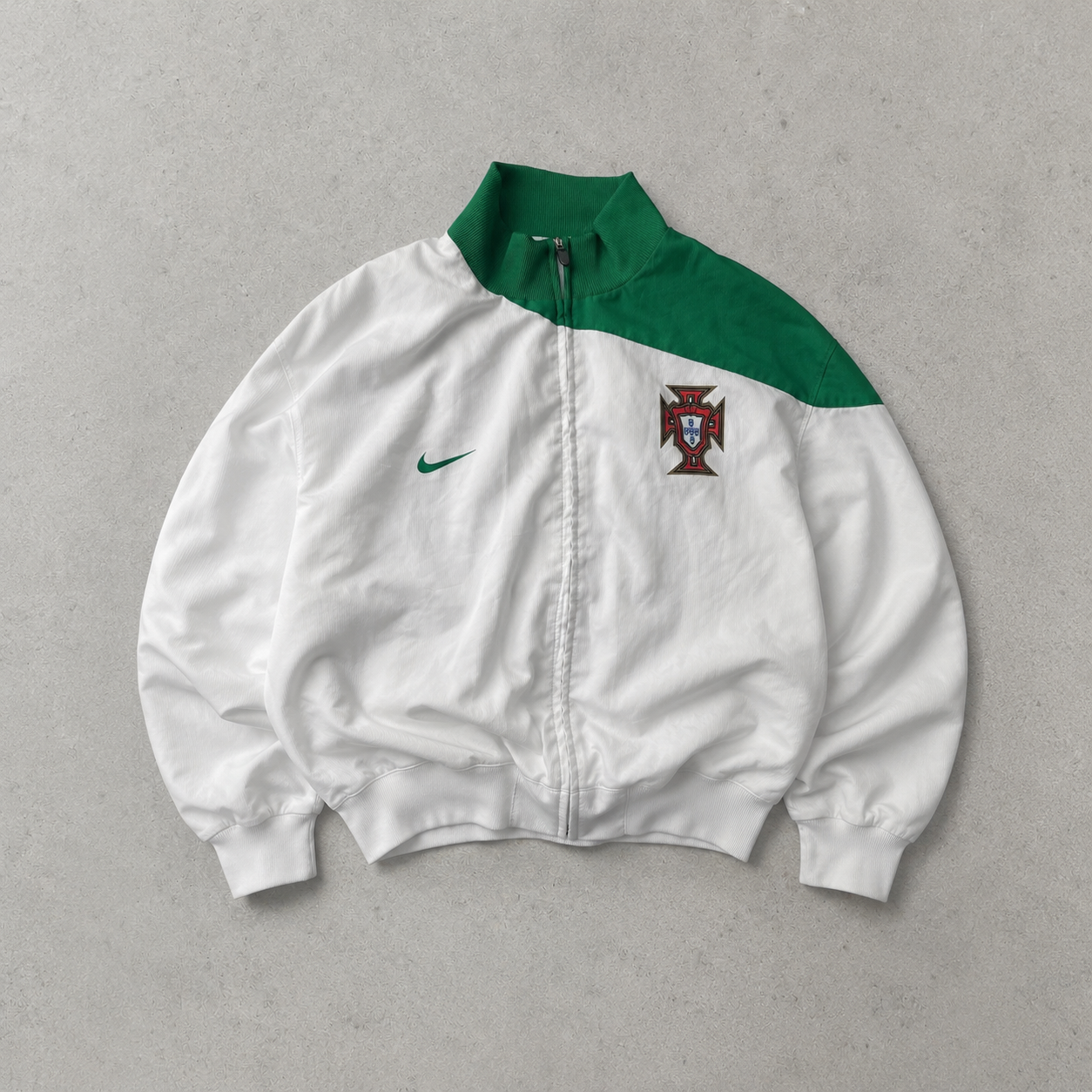 Portugal Vintage Nike Track Jacket White, Green Rare (XL)