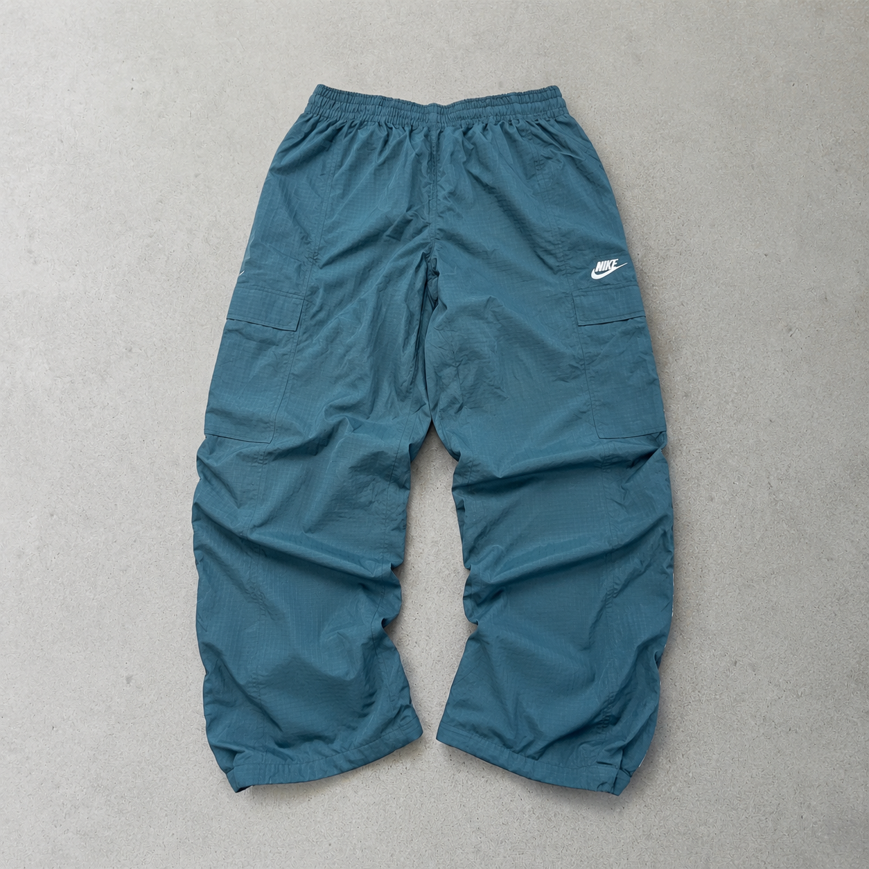 Nike Cargo Pants Dunkelgrün Limited (M)