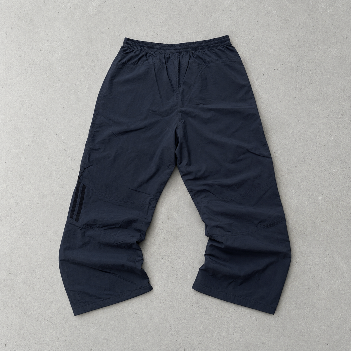 Italy Y2K Adidas Track Pants Marineblau, Grau Limited (Size M) Stitched Logo