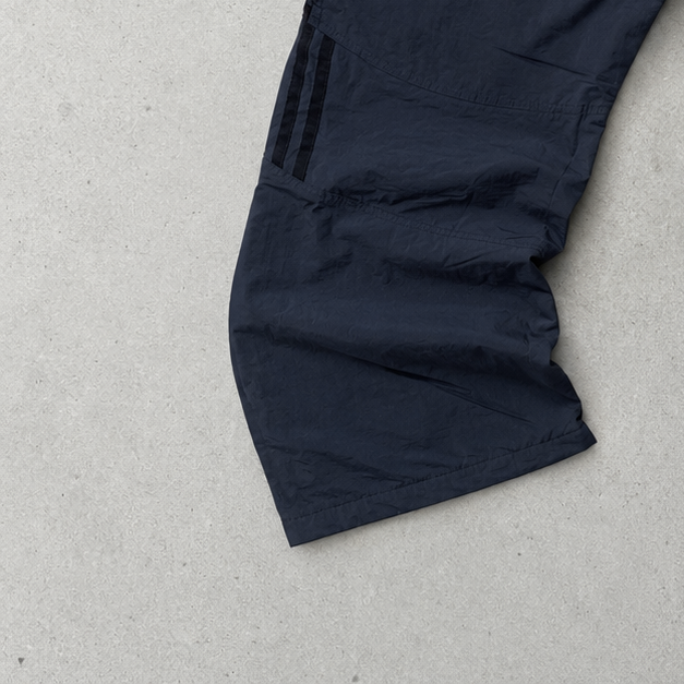 Italy Y2K Adidas Track Pants Marineblau, Grau Limited (Size M) Stitched Logo