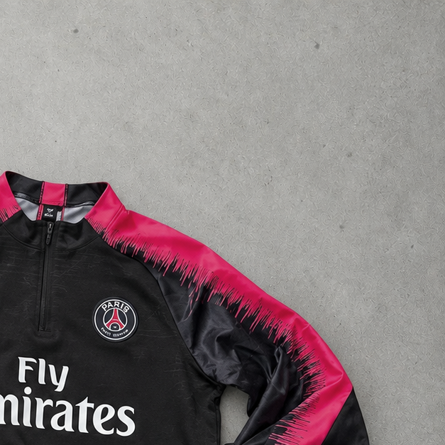 Paris Saint-Germain Nike Tracksuit Black Rare (S)