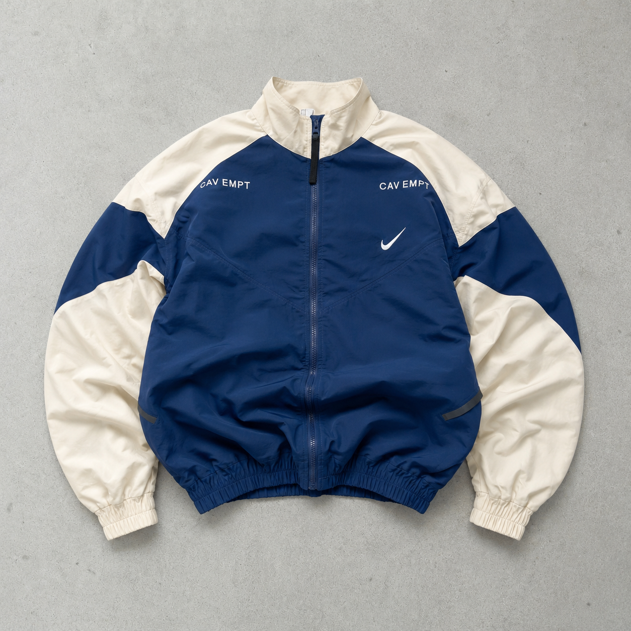 Vintage Nike Jacket Creme, Marineblau Rare (M)