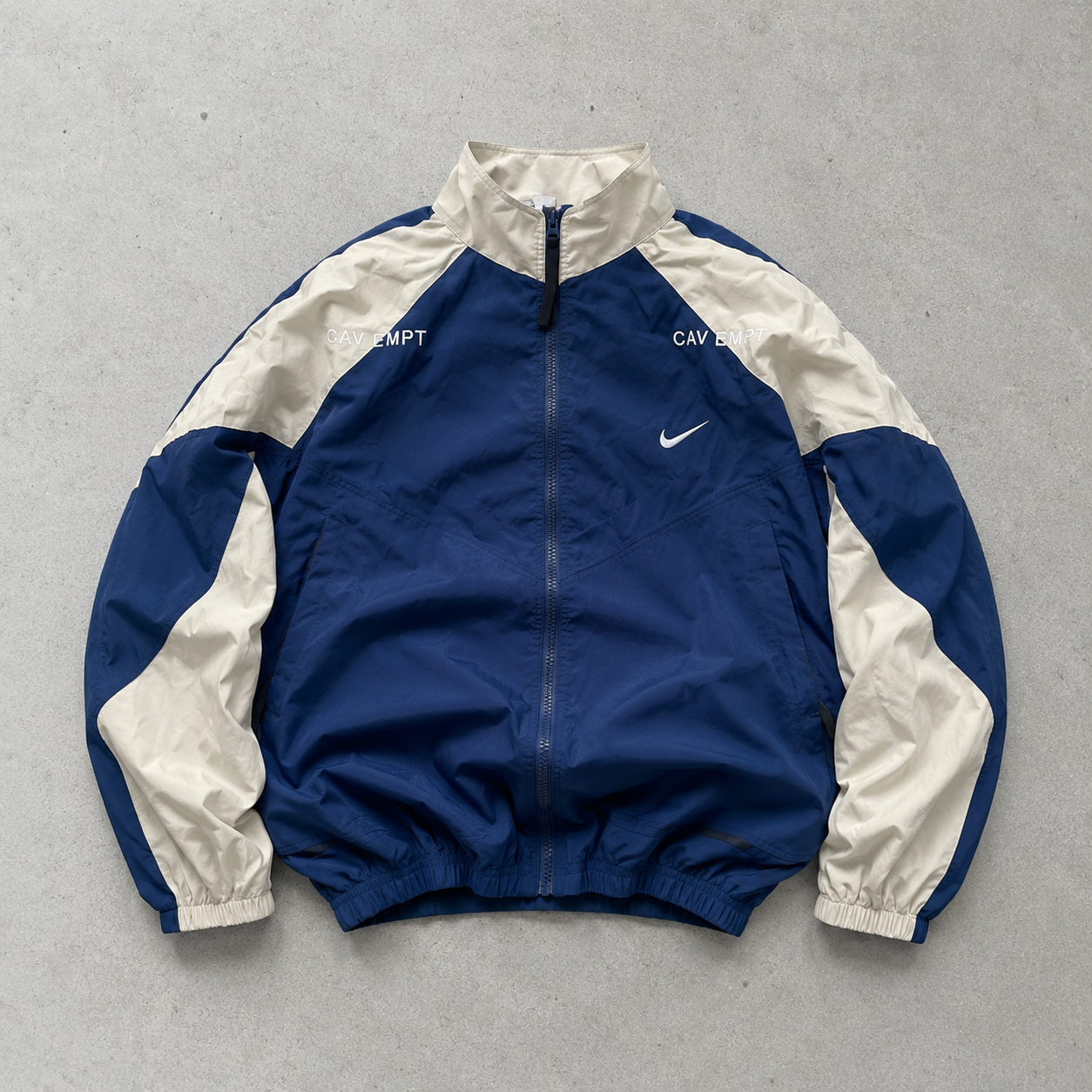 Vintage Nike Jacket Creme, Marineblau Rare (M)