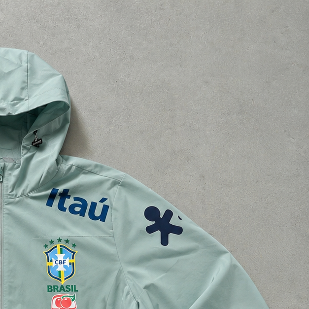 Brazil Nike Windbreaker Türkis Rare (Size M)