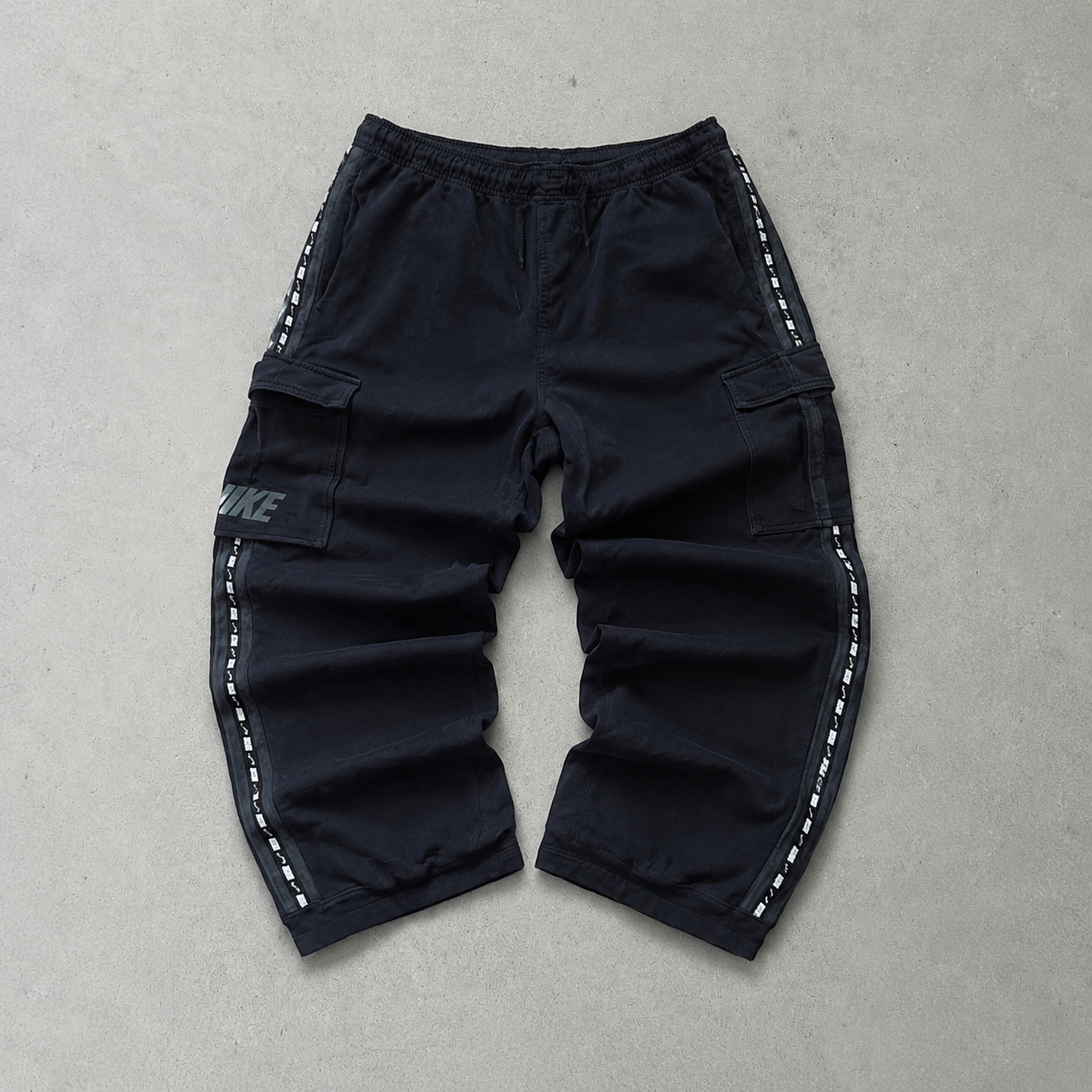Nike Cargo Pants Schwarz Rare (M)