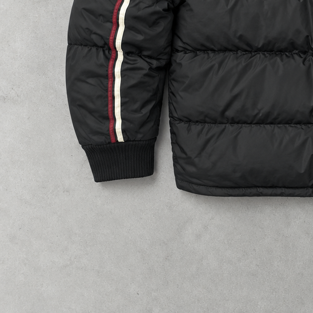 Y2K Nike Puffer Jacket Black / Red Limited (S)