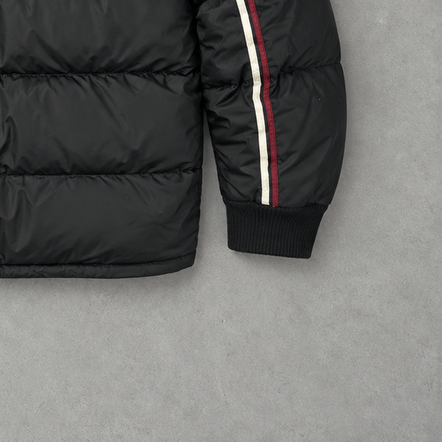 Y2K Nike Puffer Jacket Black / Red Limited (S)
