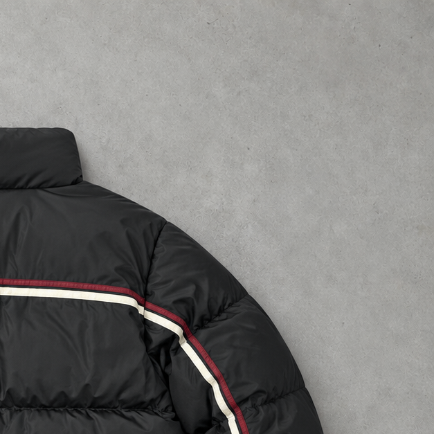 Y2K Nike Puffer Jacket Black / Red Limited (S)