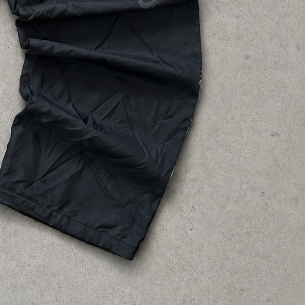 Nike Track Pants Schwarz Limited (S)