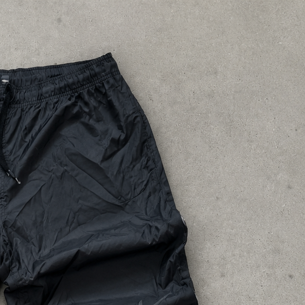 Nike Track Pants Schwarz Limited (S)