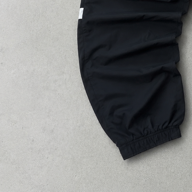 Nike Pants Schwarz Limited Stitched Logo (M)
