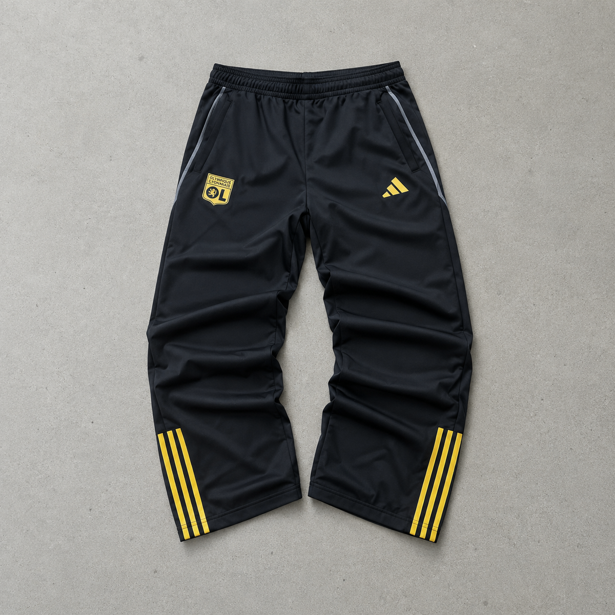Olympique Lyon Adidas Track Pants Schwarz, Gelb Limited (Size M)