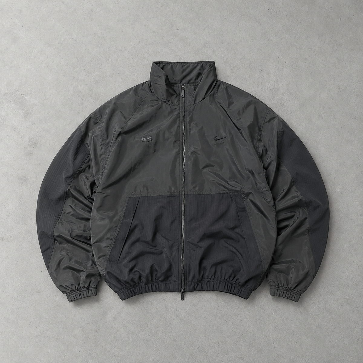 Veste Nike noire rare (taille L)