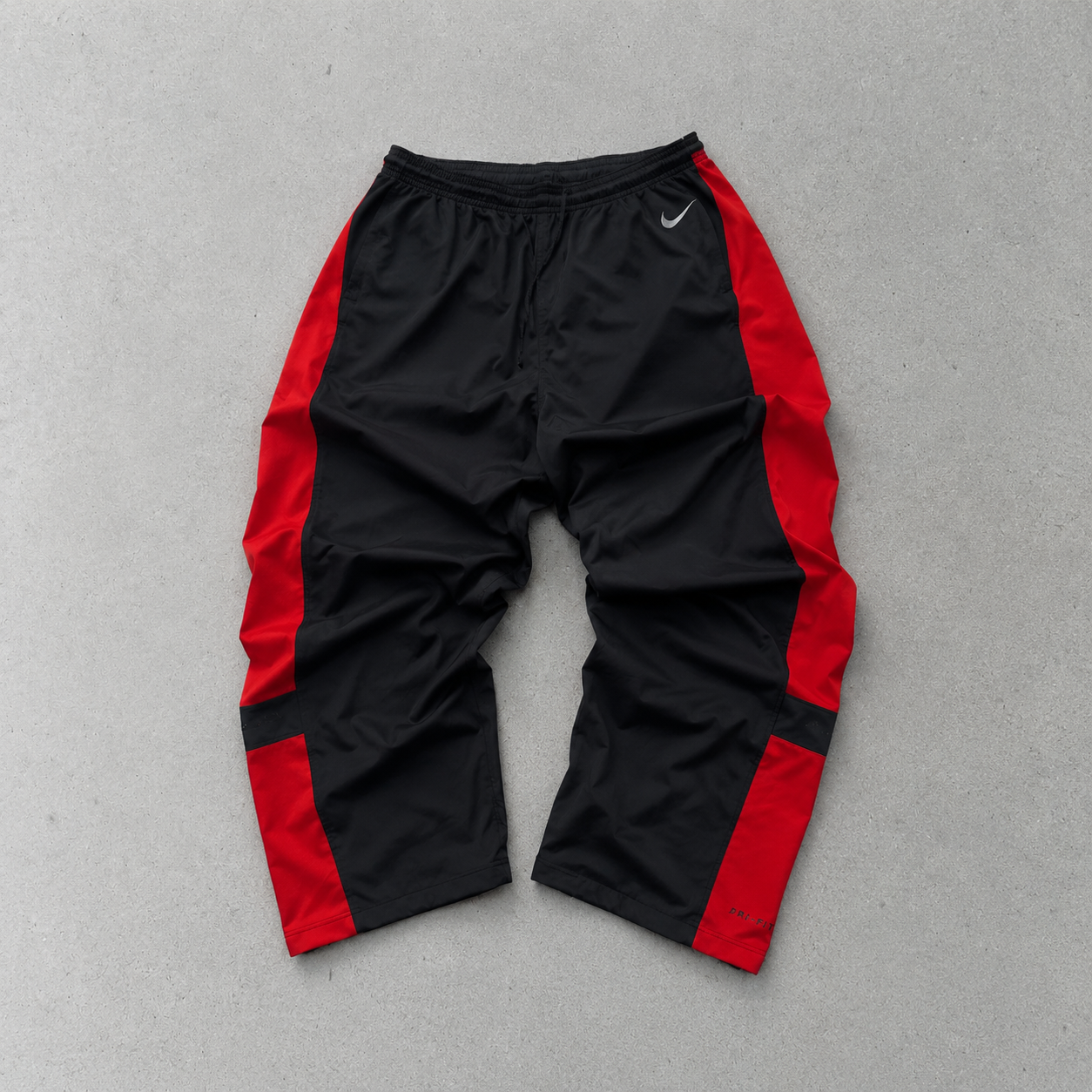 Nike Track Pants Black, Red Limited (M)