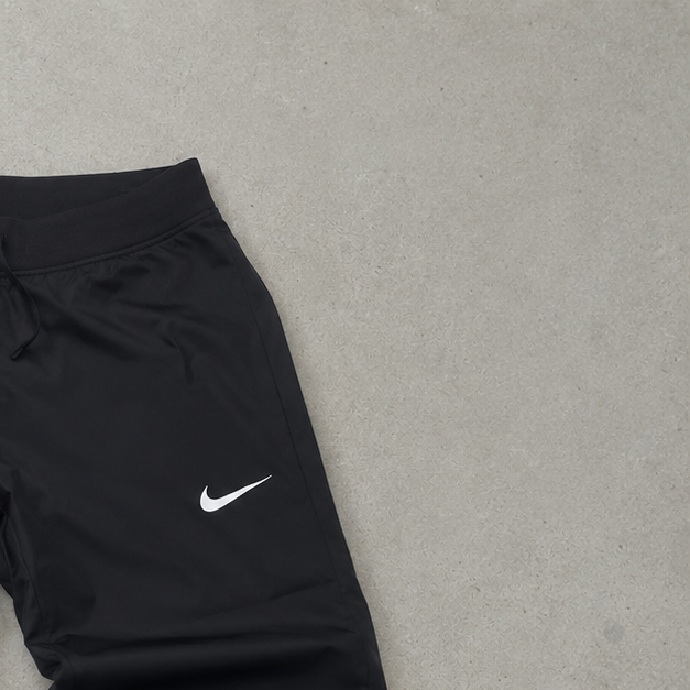 Nike Pants Schwarz Limited (M)