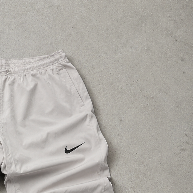 Nike Pants Grau, Schwarz Limited (M)