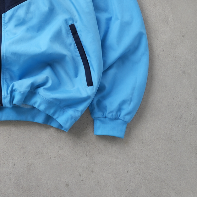 Nike Windbreaker Hellblau, Marineblau Limited (S)