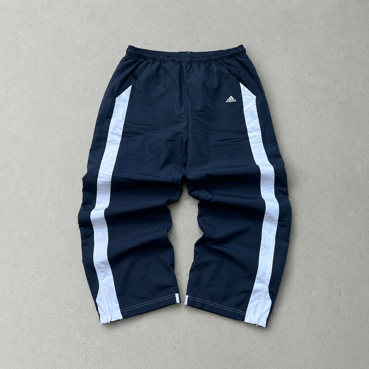 Adidas Pants Marineblau, Weiß Rare (M)
