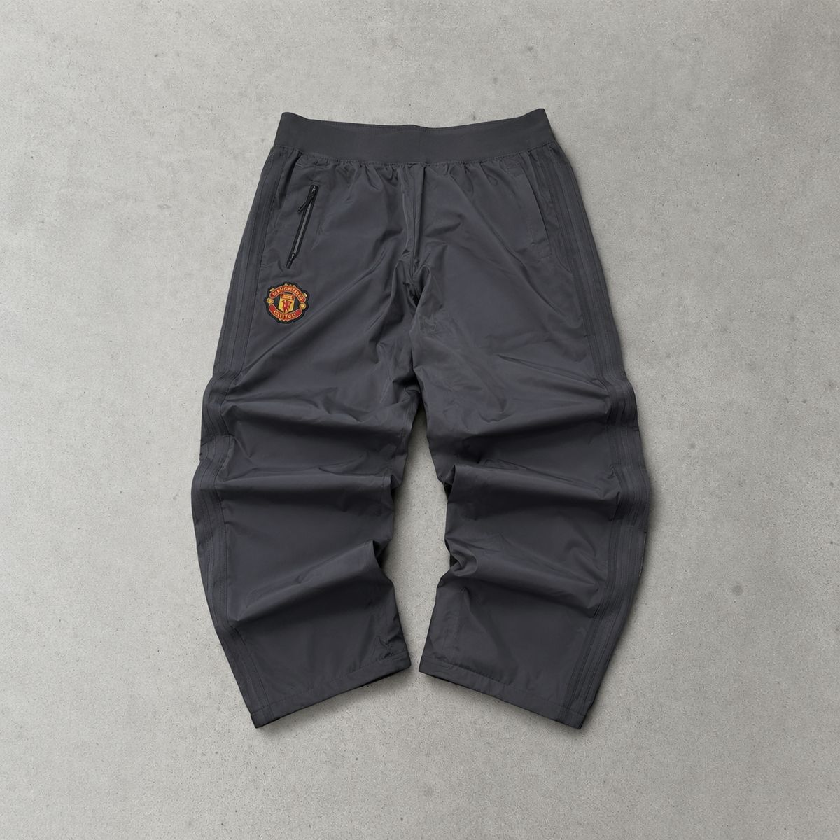Manchester United Adidas Track Pants Grau Limited (Size S)